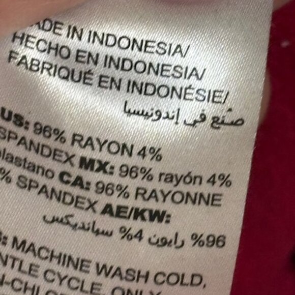 Chico's Blouse Women's‎ Size XL Zenergy Cowl Neck Chicos 3 Red - Picture 4 of 4